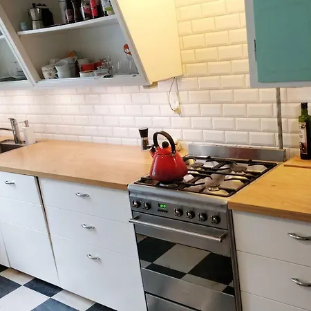 200 Sqm Apartment, With 4 Separate Rooms, Each For 2 People *
